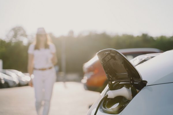 auto elettrica donne